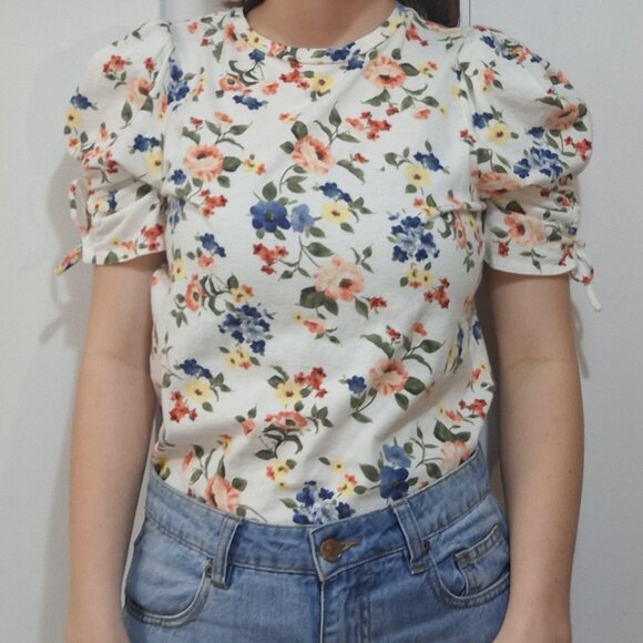 Suzy Shier Tops - White Floral Blouse